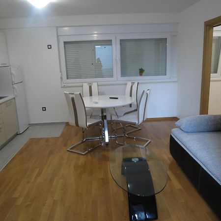 Apartments Nika Sukošan Exterior foto