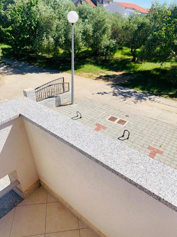Apartments Nika Sukošan Exterior foto