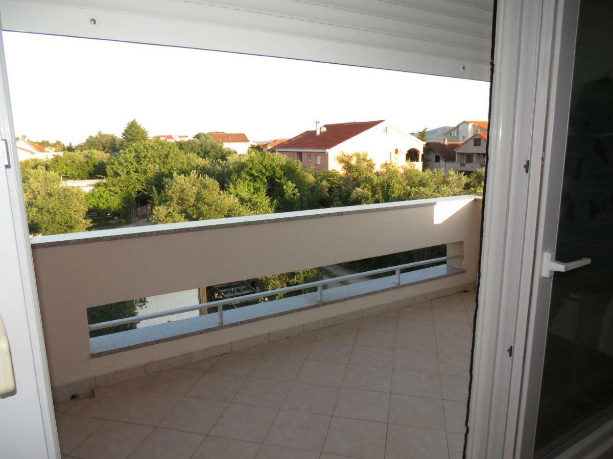 Apartments Nika Sukošan Exterior foto