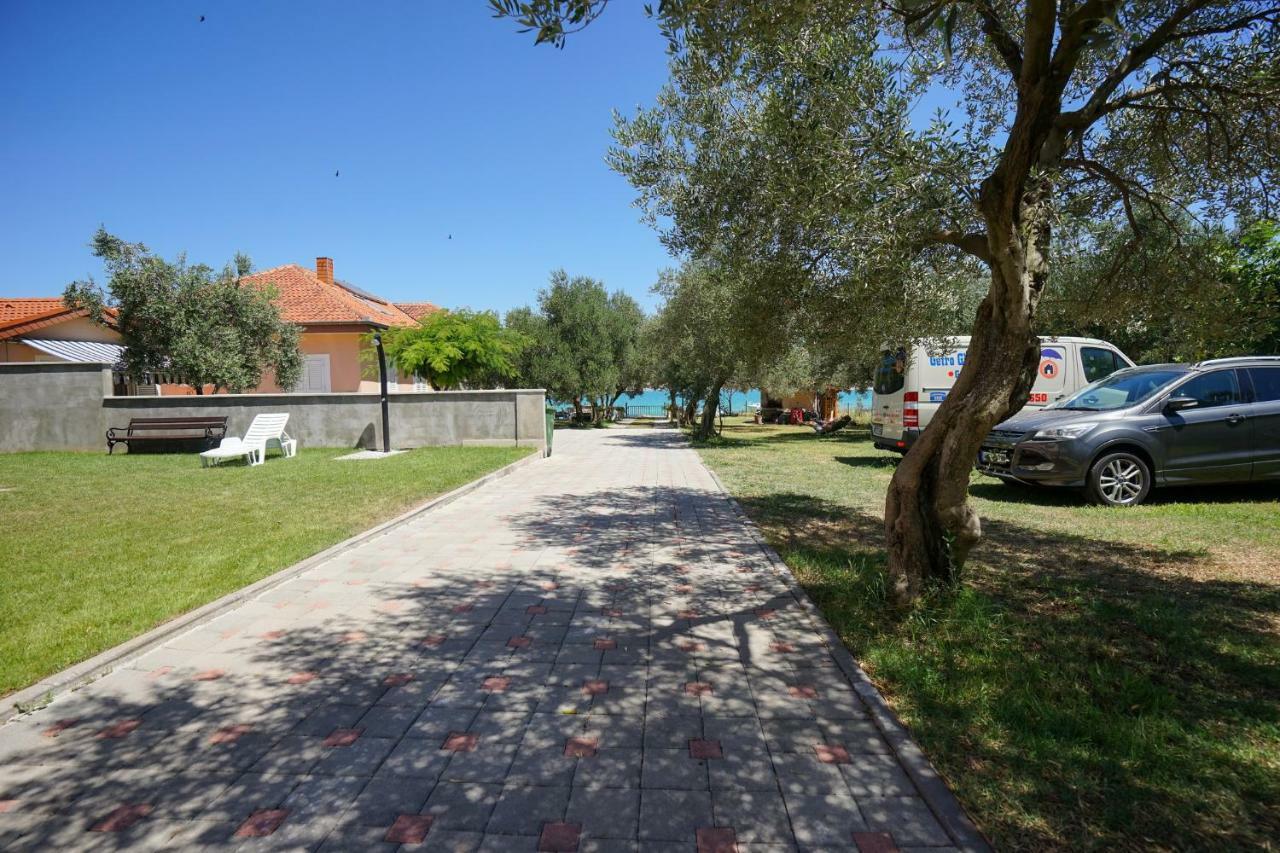Apartments Nika Sukošan Exterior foto